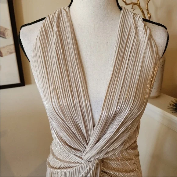 🔥Aqua Twist Front Cut-Out Metallic Gold Evening Gown - Picture 4 of 8